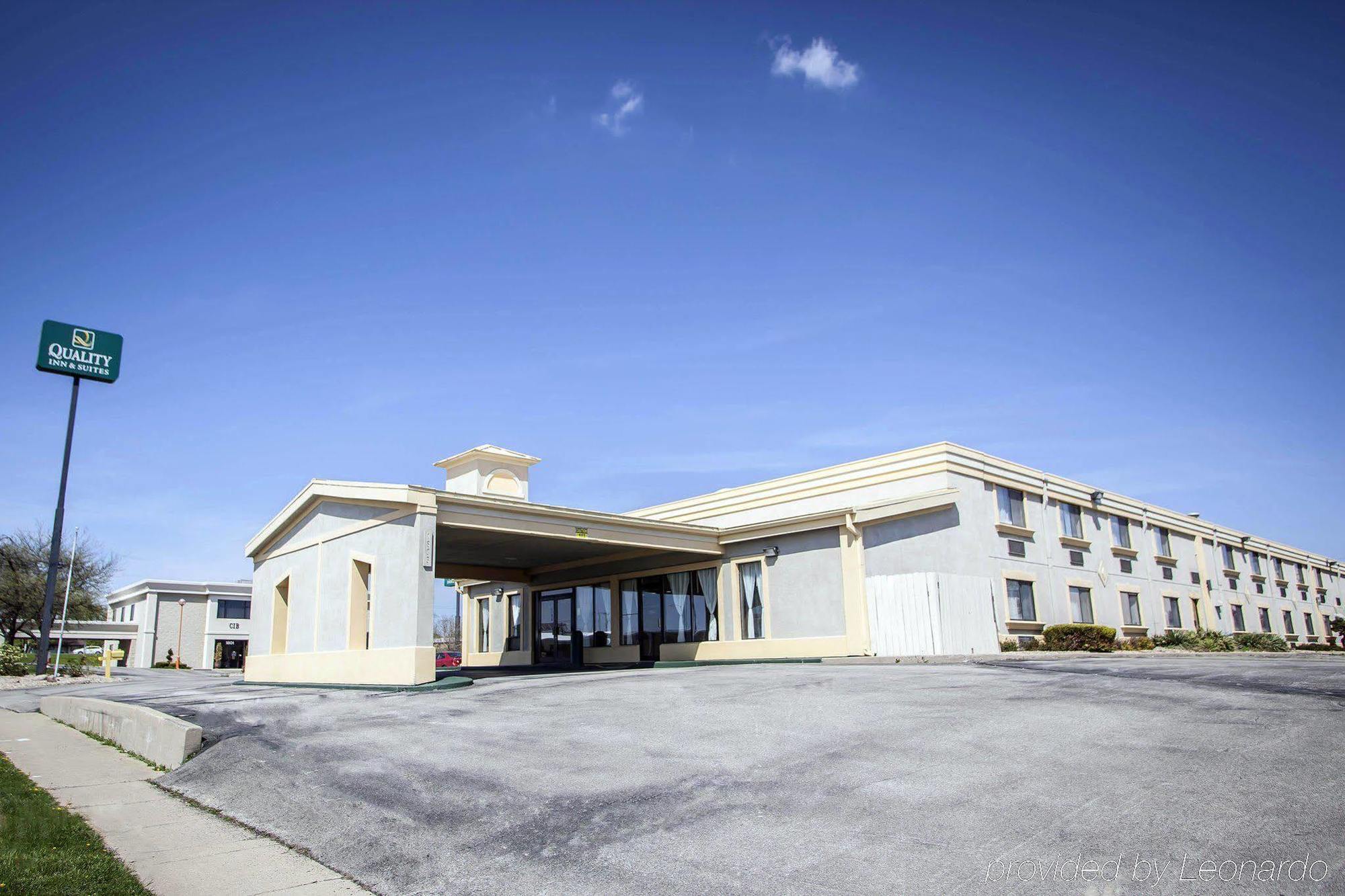 Quality Inn & Suites Bloomington University Area Exterior foto